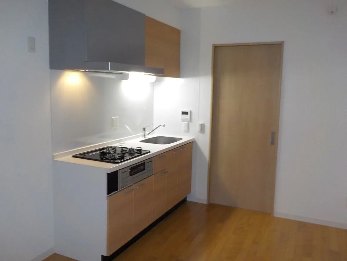 空き家活用後のキッチン